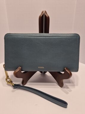 Fossil Teal Zip Around Wristlet Wallet